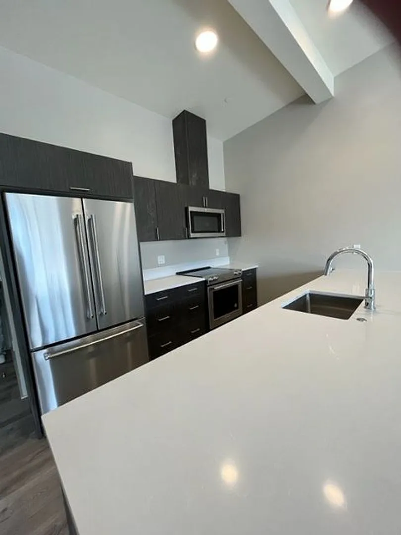 Luxury 3 bed 2 bath on the 2nd floor to view the Mountains! — Photo 4