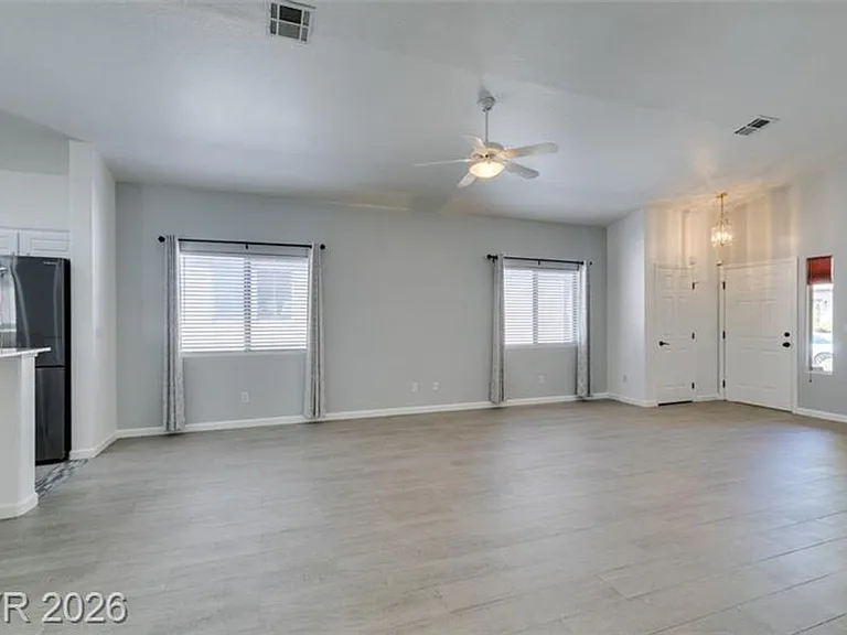 8111 Desert Cloud Ave — Photo 13