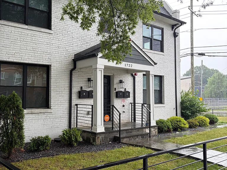 1722 W Virginia Ave NE #2 — Photo 29