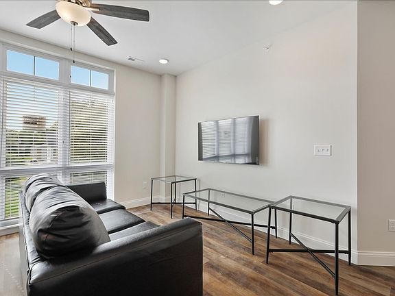 4th image of 314 S State St #103