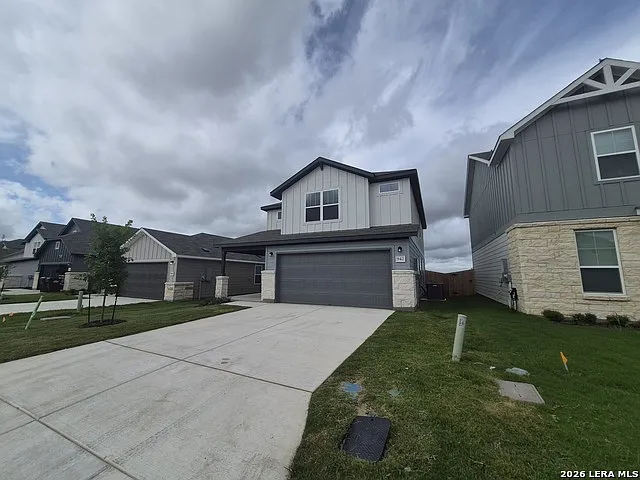 942 Bluegrass Point — Photo 2