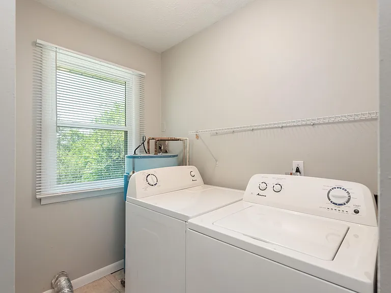 3218 Chantilly Dr — Photo 14