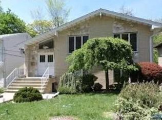 571 Stewart St #2, Ridgefield, NJ 07657