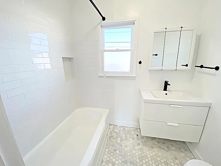 3415 S Bronson Ave #1 — Photo 6