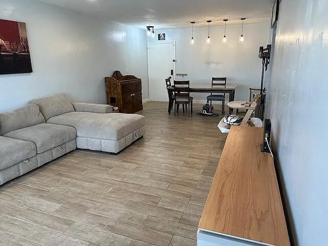 2220 NE 68th St #1023 — Photo 22