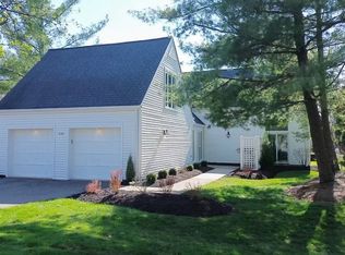 249 Tinkers Trl, Aurora, OH