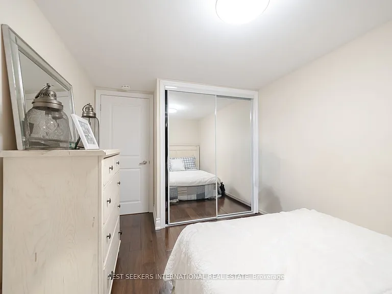 963 Avenue Rd #7 — Photo 13