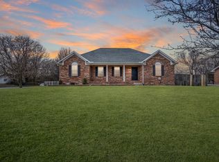 1331 Bruceton Dr, Clarksville, TN 37042