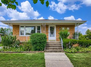 9000 Meade Ave, Oak Lawn, IL 60453