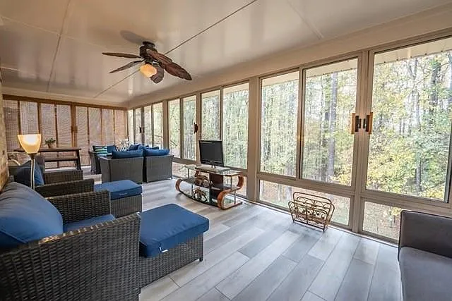 200 Mary Lynn Ln — Photo 29