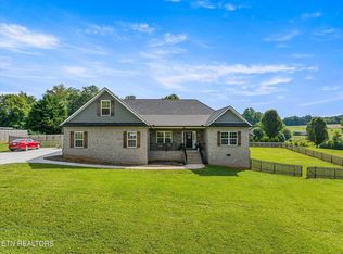 5004 Candlewood Ct, Maryville, TN 37804