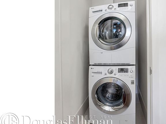 3rd image of 200 E 94th St APT 416