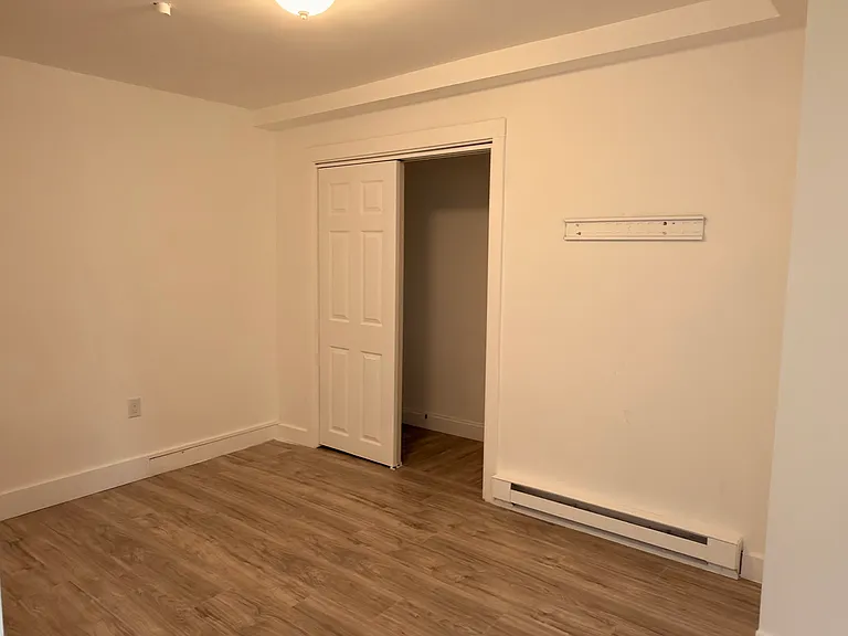 32-32A Cooper St #1R — Photo 7