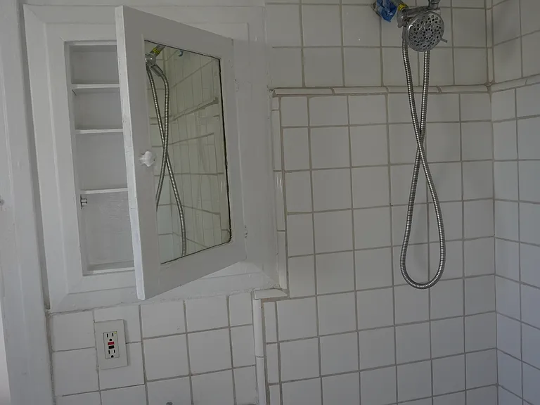 Sink/ Medicine Cabinet