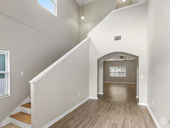 3rd image of 3116 W Hartnett Ave