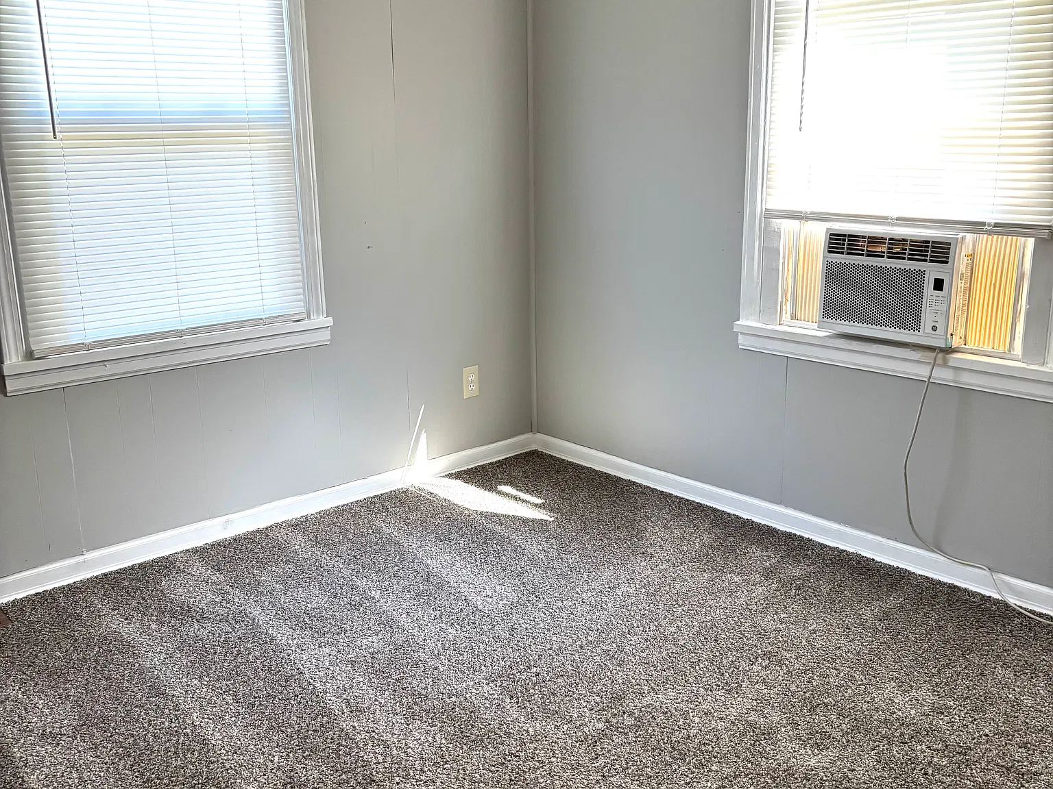 2 bed, $1,095 — Photo 4