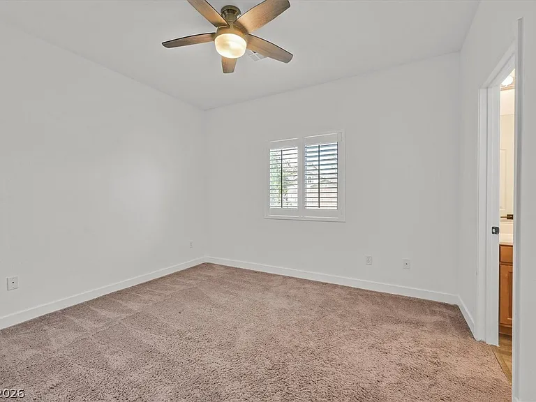 913 Hickory Park St — Photo 15