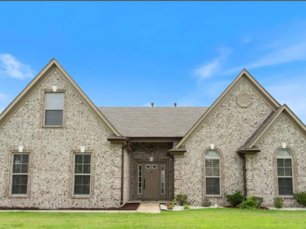6484 Anna May Dr, Walls, MS 38680