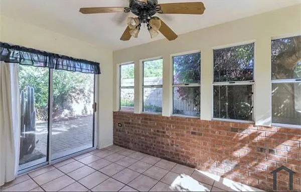 7338 W Paradise Dr — Photo 5