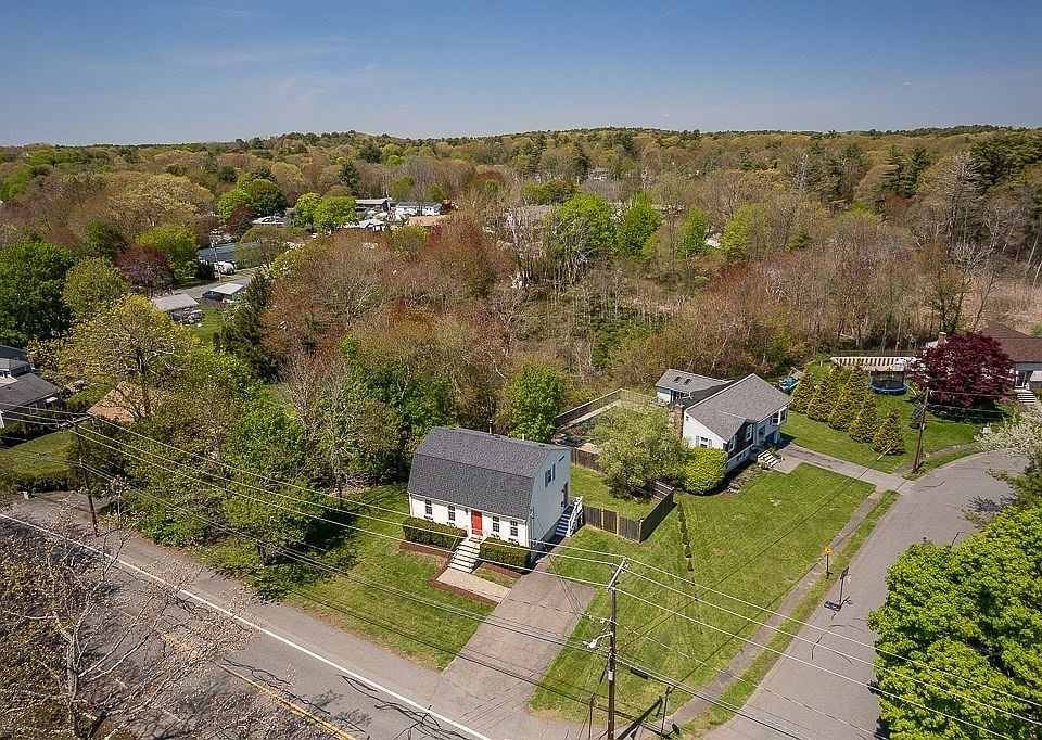 114 Hull St, Beverly, MA 01915 Zillow