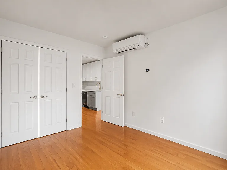 1980 Amsterdam Ave #5C — Photo 5