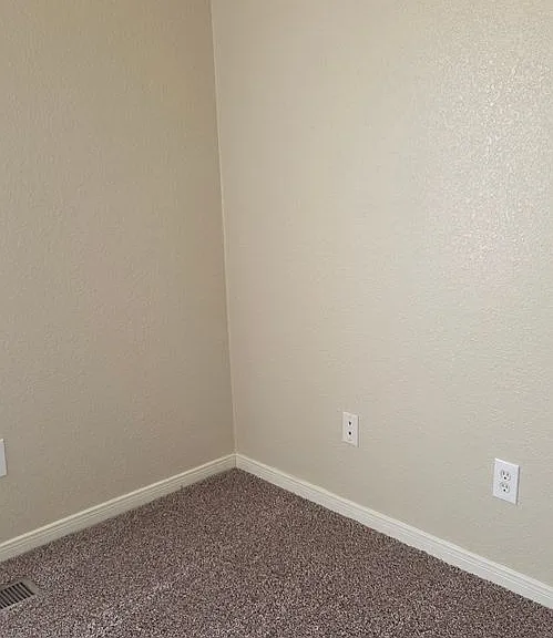 3204 Hereford Ln — Photo 14