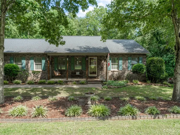 215 Tranquil Lake Dr, China Grove, NC 28023