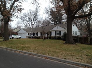 9627 Overbrook Rd, Leawood, KS 66206