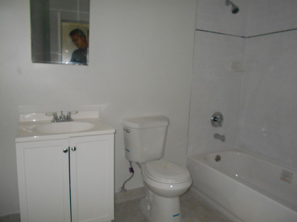 2nd image of 608 NW 20th St