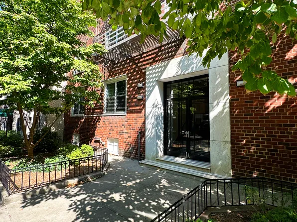 30 Monroe Place image 6 of 6