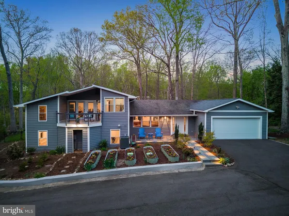 10217 Lawyers Rd, Vienna, VA 22181