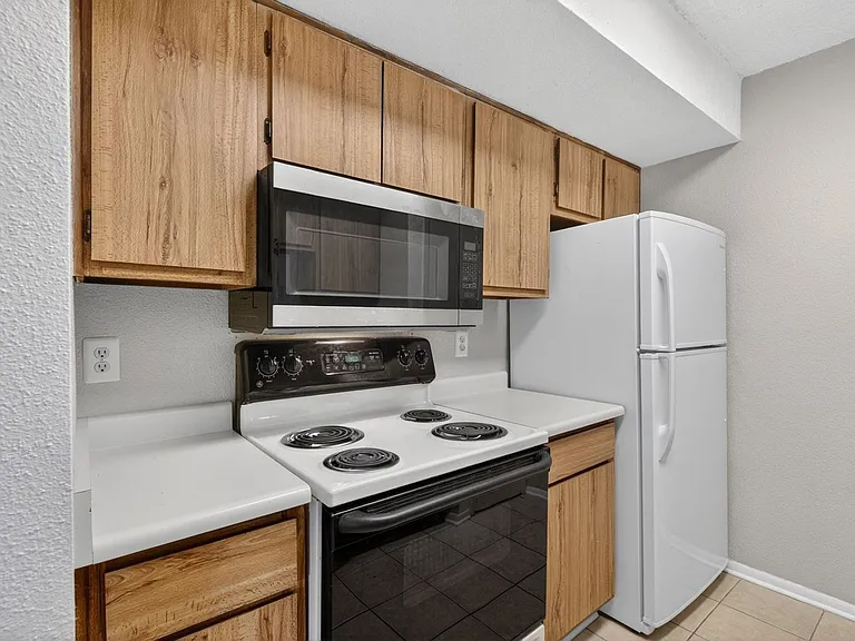 2800 Jeanetta St #1806 — Photo 7