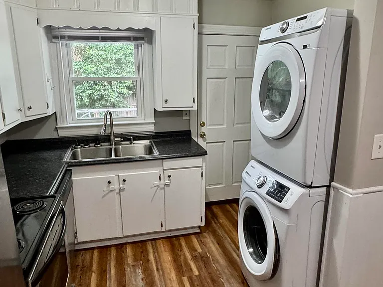 1307 Willow St #B — Photo 6