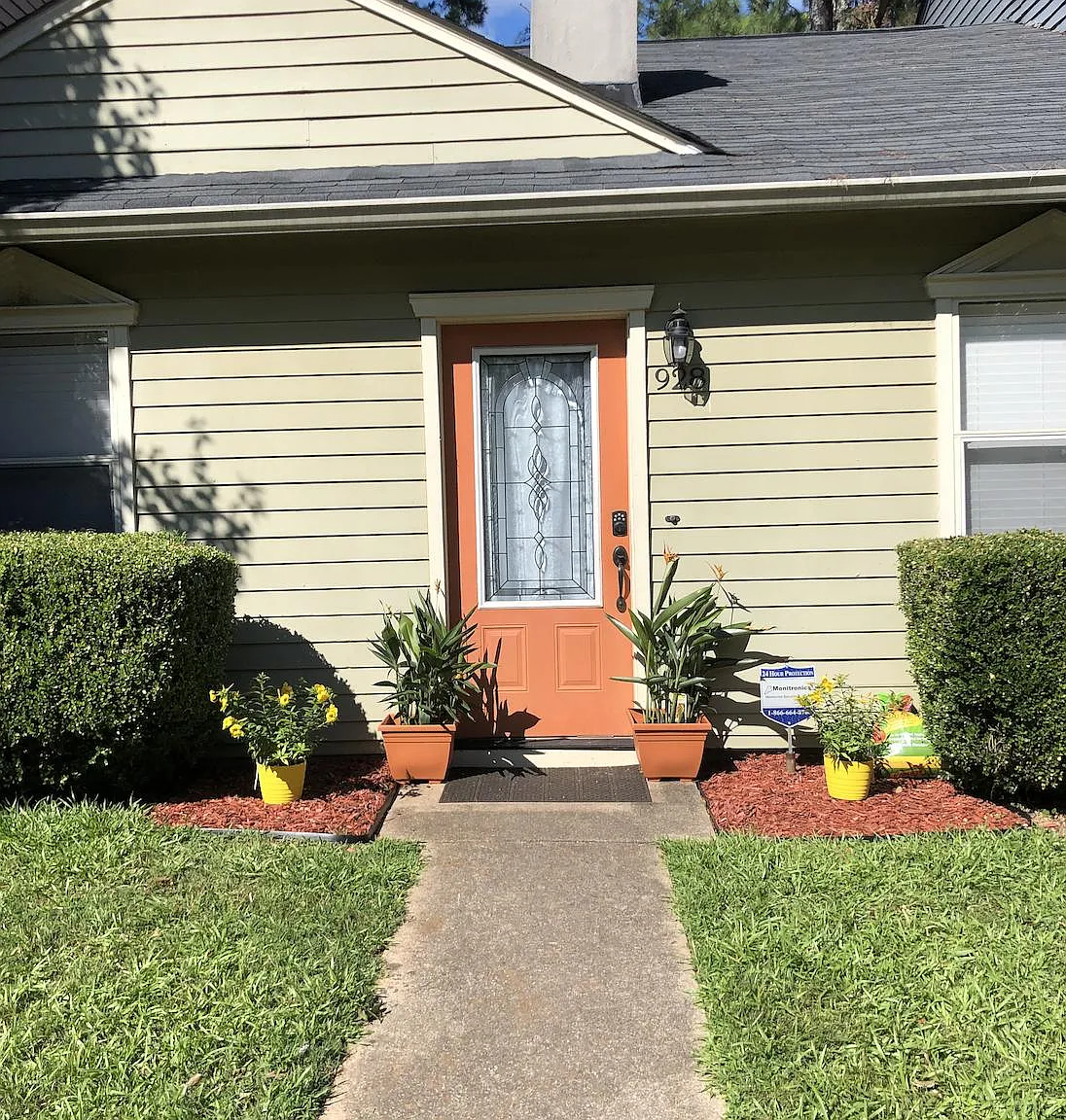 928 Westland Dr SW — Photo 1