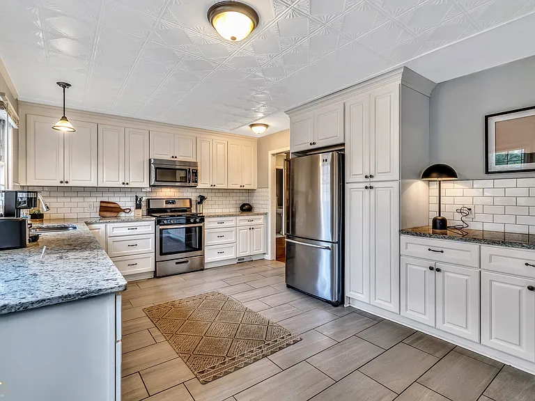 367 Autumn Ln SE — Photo 8