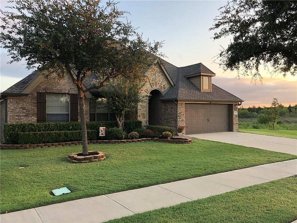 1st image of 12760 Connemara Ln