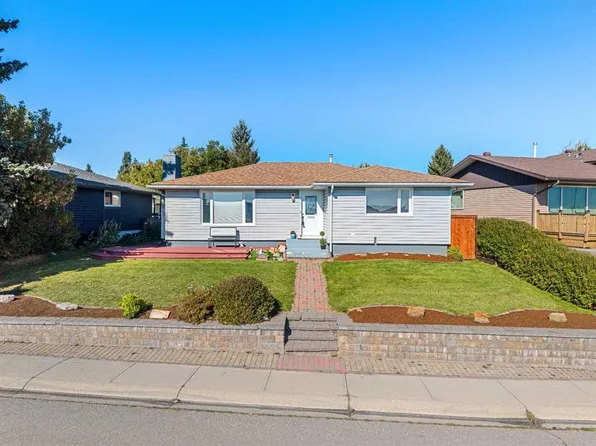 244 S Cantrell Dr SW, Calgary, AB T2W 2K6