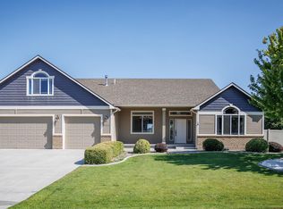 6110 Willowbend St, West Richland, WA 99353