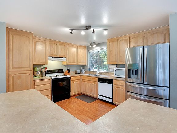 Open Kitchen with Bar Island Table