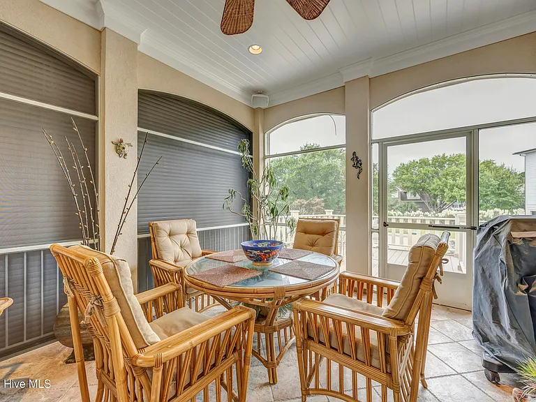 806 Paoli Ct — Photo 22