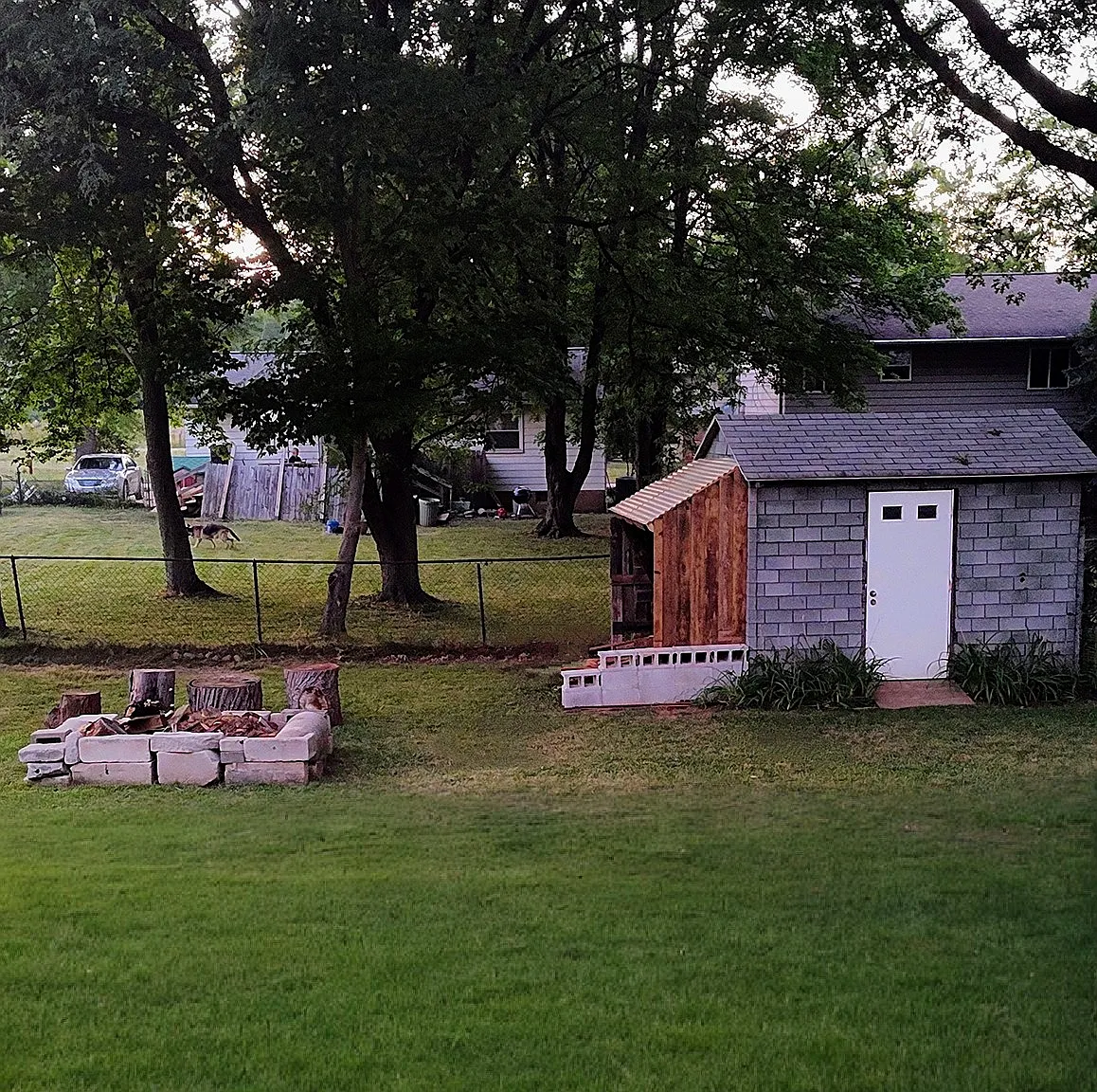 2491 & 2495 Maplehurst Dr — Photo 3