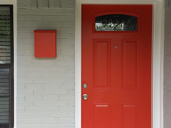 2nd image of 1415 Highland St