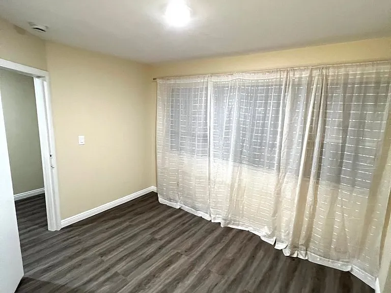 3954 S Normandie Ave — Photo 7