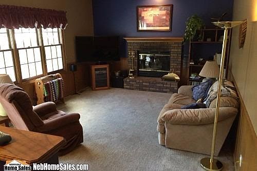 3rd image of 6122 S 28th St