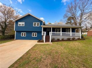 1272 Owen Cir, Sugar Hill, GA 30518