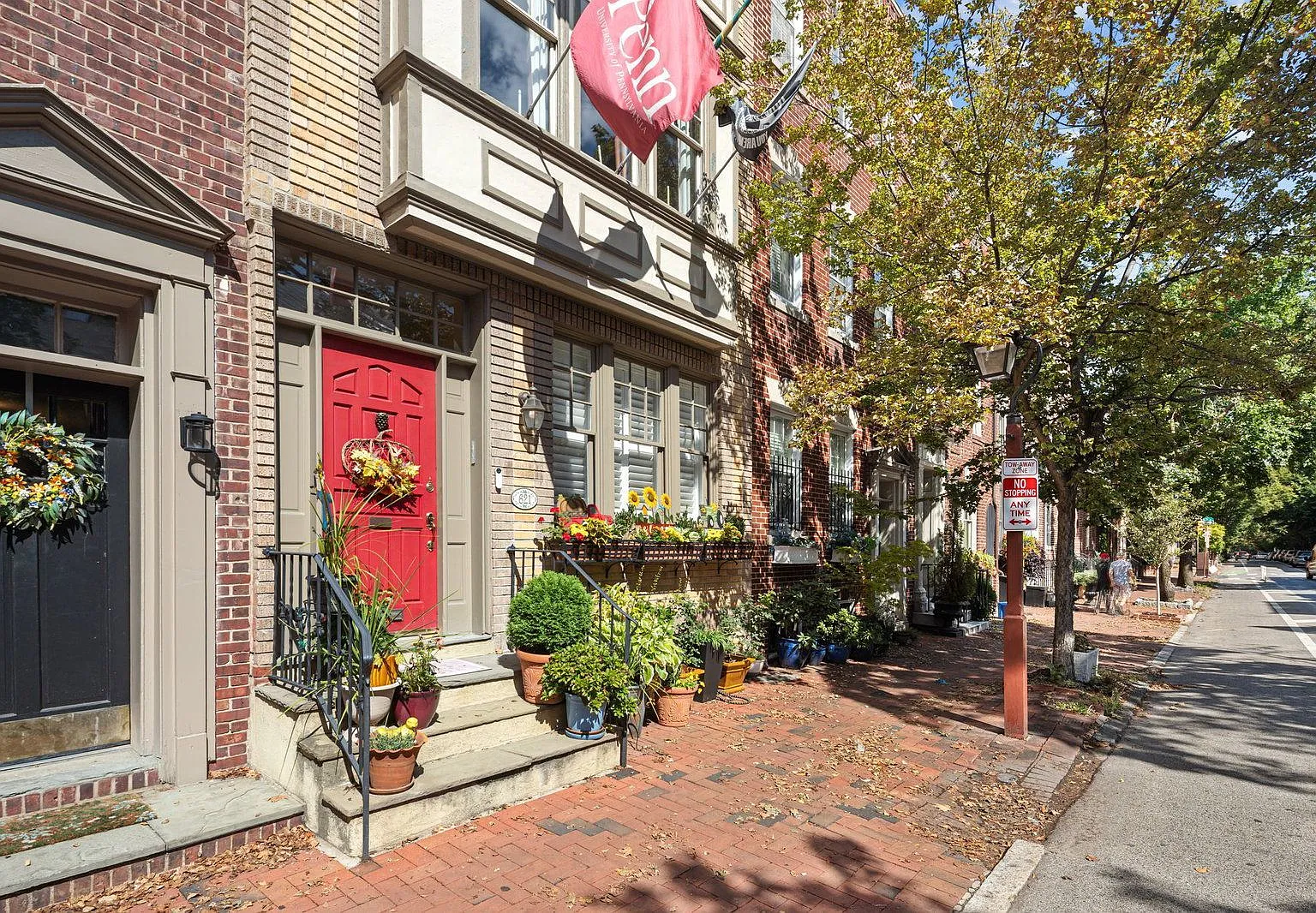 1 bed, 1.5 bath, 1056 sqft, $3,250 — Photo 3