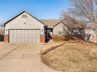 2725 N Glendale Ct, Wichita, KS 67220