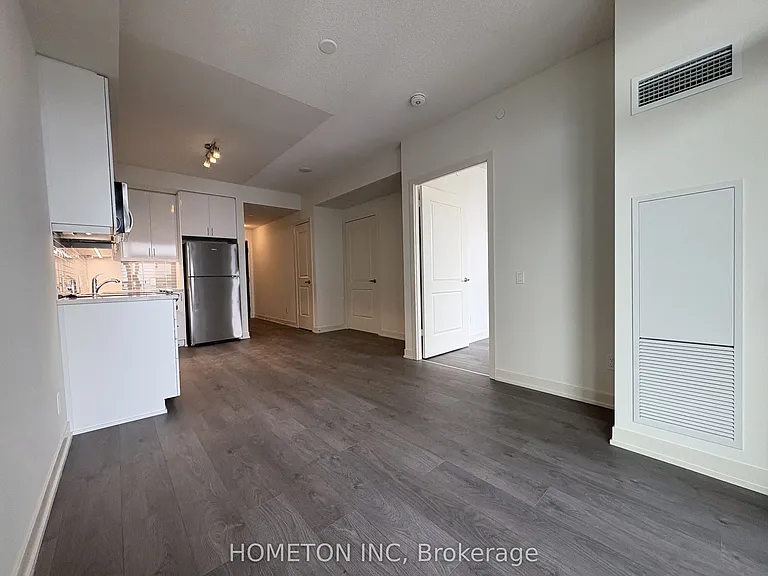 4955 Yonge St #2301 — Photo 13