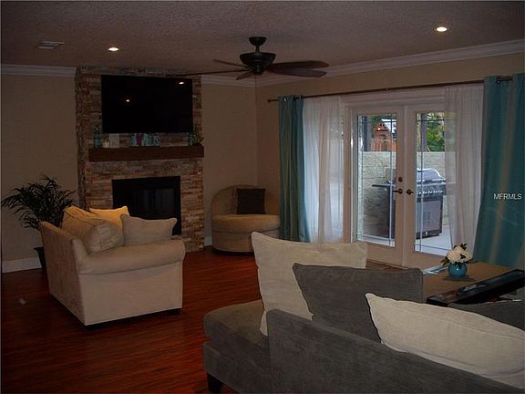 5th image of 1809 N Forest Ave