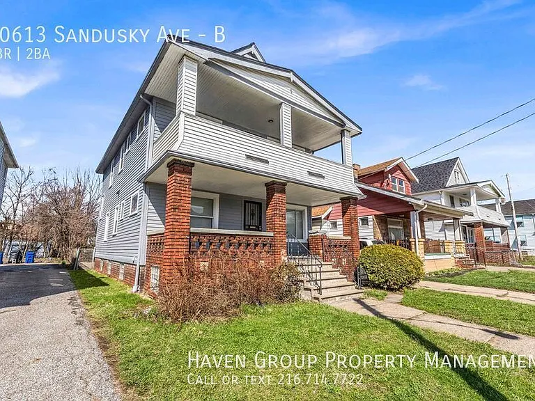 10613 Sandusky Ave #B — Photo 2
